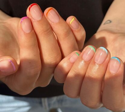 Não sabe de que cor pintar as unhas? Estas são as grandes tendências deste verão