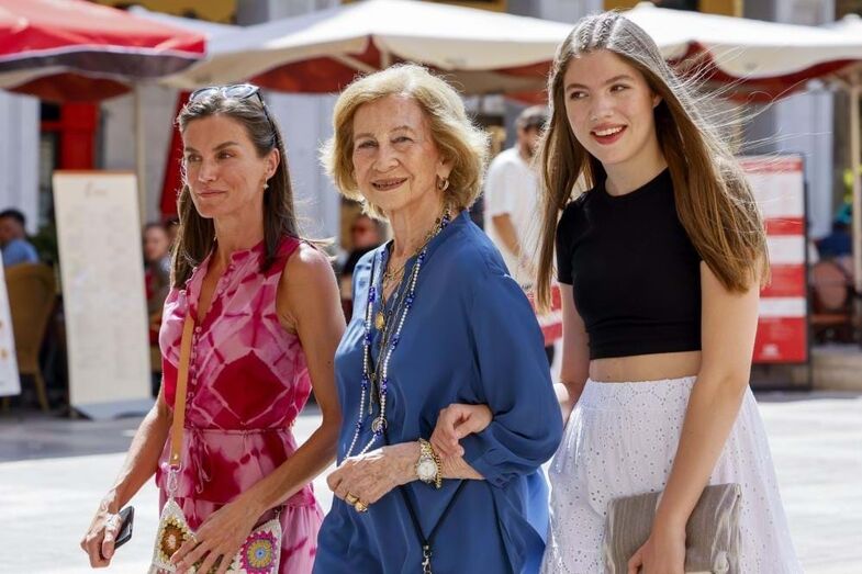 Letizia, Leonor, Sofia e a rainha Sofia
