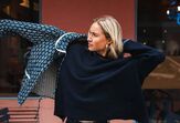 Nem parkas, nem cardigans de malha… eis os casacos que vão fazer furor na mudança de estação