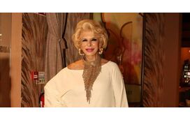 Foi o dito por não dito. Afinal Lili Caneças já não vai fazer comentários no 'Extra' da TVI