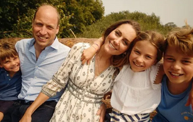 Conheça o 'cérebro' por detrás do ternurento vídeo de Kate e William com os filhos, que mostra a família real como nunca a viu