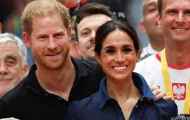 Harry e Meghan surgem juntos pela primeira vez em 3 meses e tentam aproximação à família real