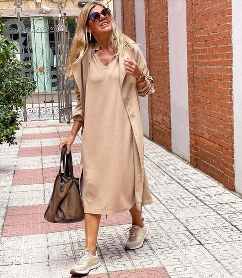 Um outono elegante para as mulheres com mais de 40 anos! Conheça as 8 peças que precisa ter