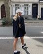 Julgávamos que não voltaria, mas voltou! A tendência odiada que se impõe entre as influenciadoras de moda