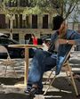 O que calçar com calças de ganga? Há 5 boas alternativas aos ténis