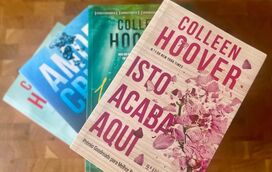 O que é que Colleen Hoover tem? Os segredos da escritora que voltou a colocar os livros na moda e agora chega ao cinema