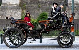 Bruxelas aposta no futuro: carruagens elétricas substituem cavalos em nome do bem-estar animal