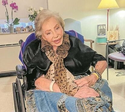 Com saúde e muito lúcida! Betty Grafstein deixa recados diretamente do lar e não poupa ninguém