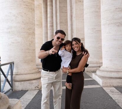 EXCLUSIVO: David Carreira e Carolina Carvalho batizam o filho no Vaticano em dia de aniversário de Sara Carreira
