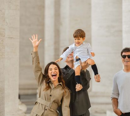 David Carreira reúne toda a família em Roma para batizar Lucas em dia de aniversário da irmã, Sara Carreira 