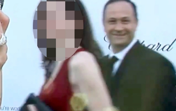 O marido de Kamala com Jane na gala amFAR