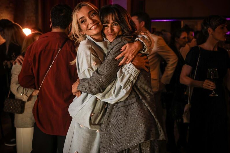 Carina Caldeira, Cláudia Vieira