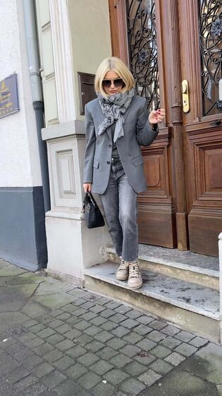 Os 9 looks que a vão fazer sentir poderosa e elegante… caso já tenha chegado aos 50