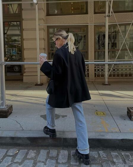 O que calçar com calças de ganga? Há 5 boas alternativas aos ténis