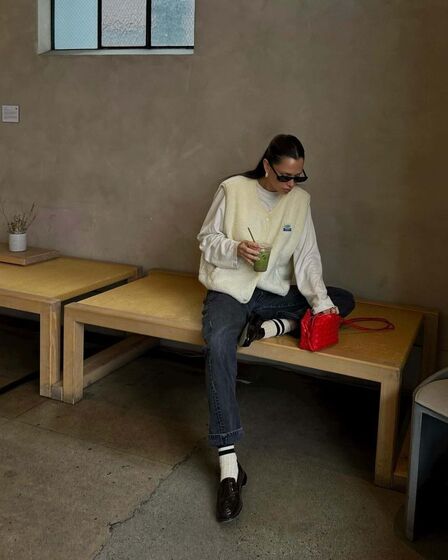 O que calçar com calças de ganga? Há 5 boas alternativas aos ténis