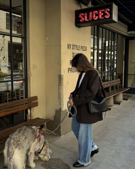 O que calçar com calças de ganga? Há 5 boas alternativas aos ténis