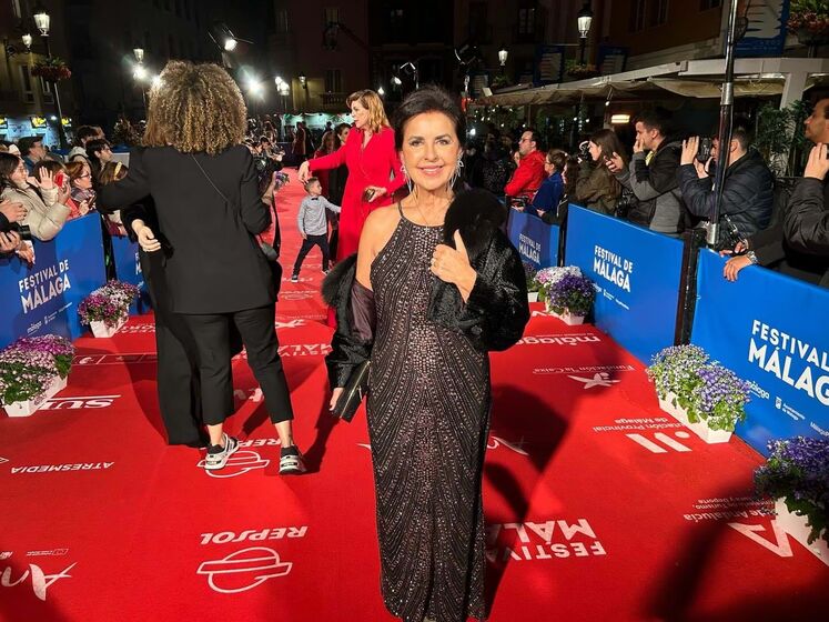 Maria José Santiago, Cantora