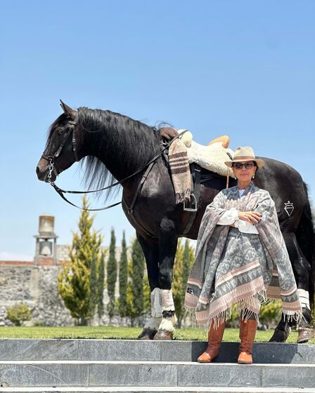 Maria José Santiago, Cantora