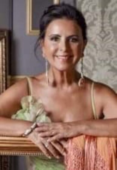 Maria José Santiago, Cantora