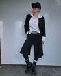 Para jovens e mais velhas! Desprezada durante anos, peça do guarda-roupa feminino é protagonista este outono