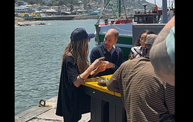 William em conversa animada com Heidi Klum na África do Sul