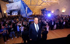 Pinto da Costa não consegue conter a emoção nem as lágrimas na apresentação do livro da sua vida