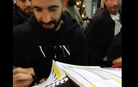 É a loucura! Paparazzi, autógrafos e muitos fãs: a nova vida de Ruben Amorim em Inglaterra