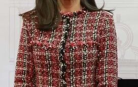 Letizia veste-se de Carolina Herrera da cabeça aos pés