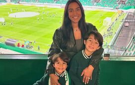 Mulher e filhos de João Pereira estreiam-se em Alvalade com goleada dos Leões
