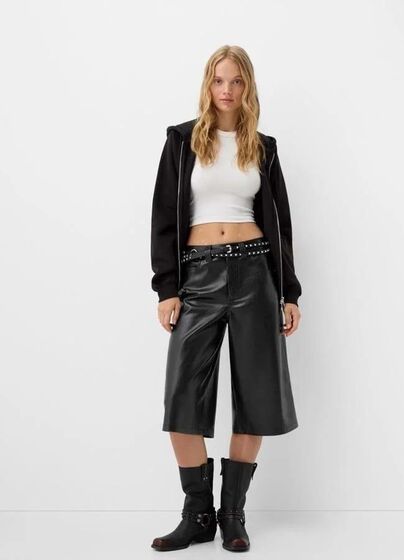 Para jovens e mais velhas! Desprezada durante anos, peça do guarda-roupa feminino é protagonista este outono