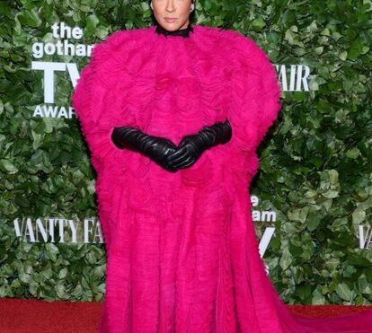 O que tinham na cabeça?! Os piores looks dos Gotham Awards