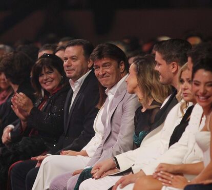 Famosos desfilam na passadeira vermelha da 'Gala dos Sonhos', solidários com família de Tony Carreira 