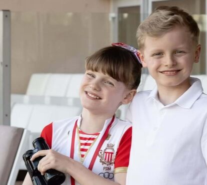 Que crescidos! Os simpáticos príncipes do Mónaco celebram 10 anos