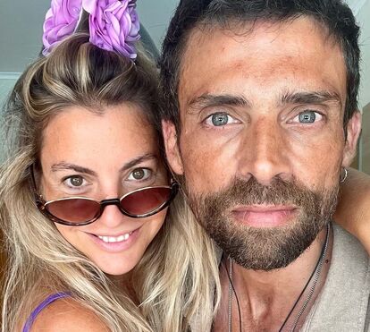 Aí vão eles! Depois do casamento, Jessica Athayde e Diogo Amaral embarcam de lua-de-mel com os filhos