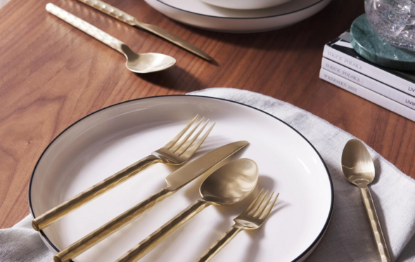 Talheres dourados - Westwing