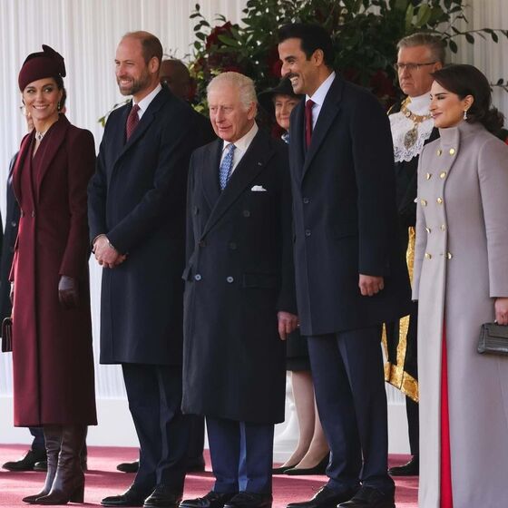 kate, william, carlos iii, camilla, catar, emir do catar