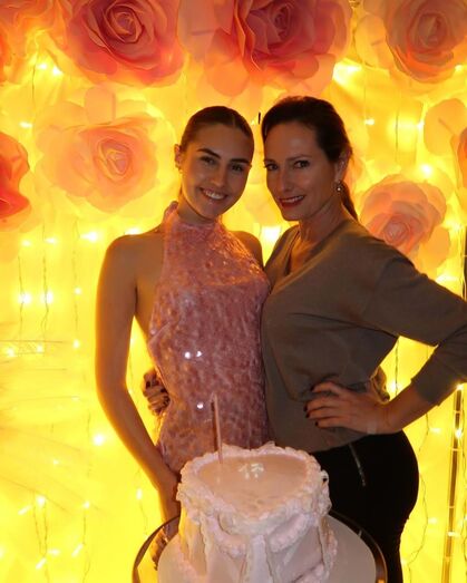 Fernanda Serrano, Laura Ramos, aniversário