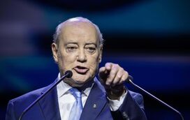 Ele não queria, mas vai acontecer: Urna de Pinto da Costa passa pelo relvado do Dragão 