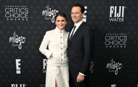 Os tons preto e dourado protagonizaram a passadeira vermelha dos Critics Choice Awards