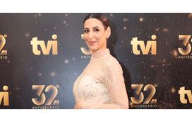 Sorrisos de Sara Pinto, grávida do terceiro filho, escondem sacrifícios da família ao longo de 20 anos