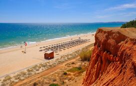 São bonitas, paradisíacas e uma até fica em Portugal. Estas são as 10 melhores praias do mundo