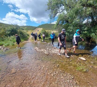 As paisagens de sonho, as pérolas escondidas e o mar: conhecer o melhor do Algarve à distância de uma caminhada