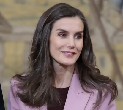 Tudo às claras! Letizia vive encontros com novo amigo a 400 metros do Palácio