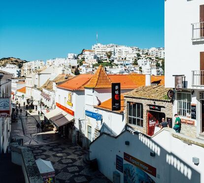 Albufeira altera regras balneares, mas não é caso único! Saiba onde pode ter o seu verão condicionado