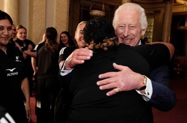 william, kate, carlos, camilla, abraços, afetos