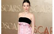 Mikey Madison em Christian Dior.