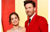 Alba Baptista e Chris Evans 