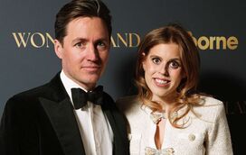 Princesa Beatrice e o marido reaparecem em público e 'desmentem' crise no casamento
