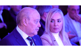 Guerra pelos milhões: Alexandre Pinto da Costa mete viúva de Pinto da Costa em tribunal 