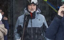 Vidas independentes! Felipe VI 'foge' para a neve e Letizia cumpre agenda própria